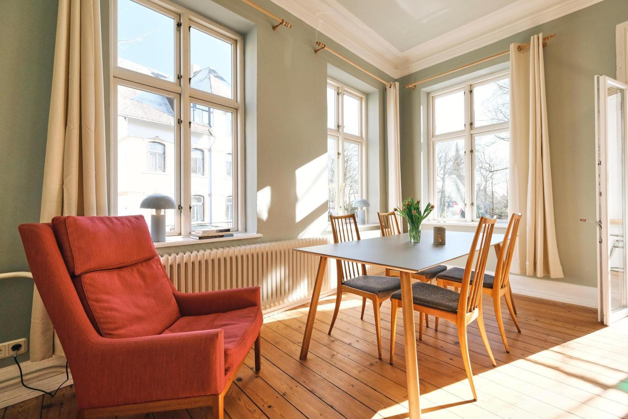 Villa Rosa - Charmante, Grosse Altbauwohnung Flensbourg Extérieur photo